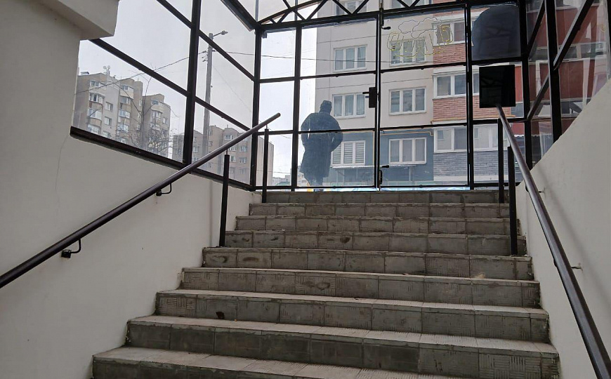 Помещение с арендаторами ГАБ 171,5 м2  фото