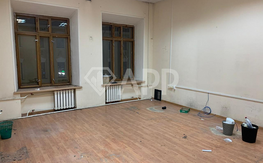 Продаю помещение в центре города, 1460,5м² фото