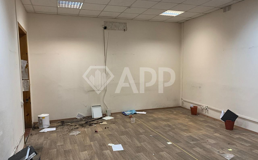 Продаю помещение в центре города, 1460,5м² фото