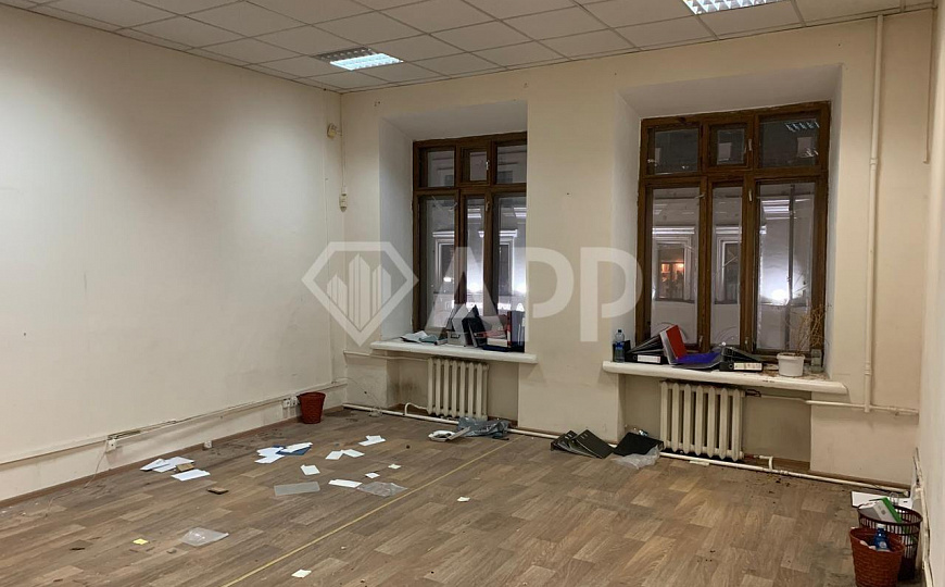 Продаю помещение в центре города, 1460,5м² фото