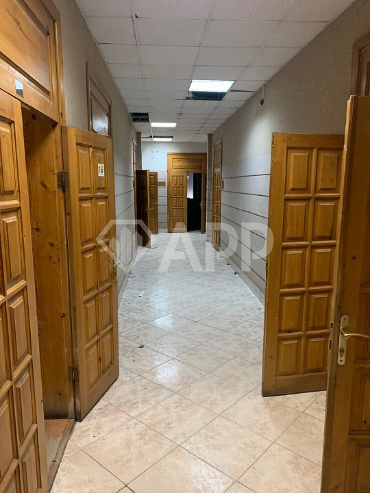 Продаю помещение в центре города, 1460,5м² фото