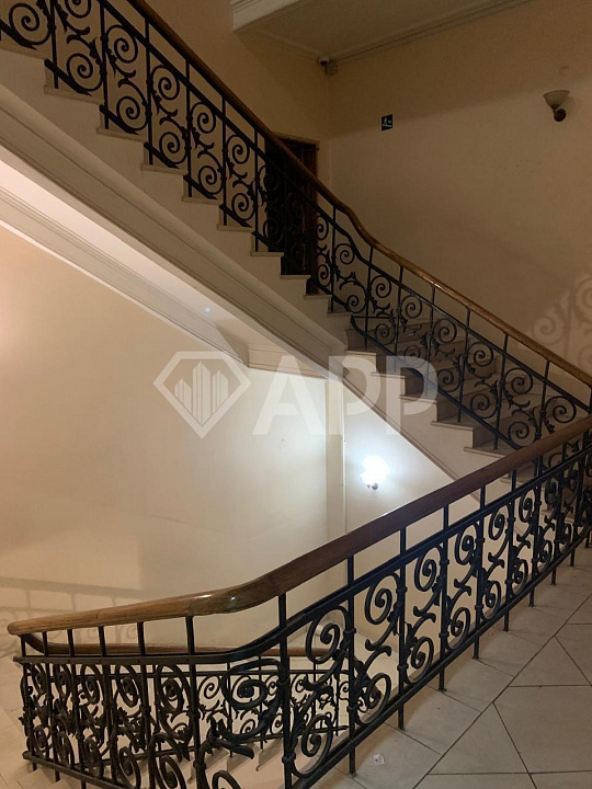 Продаю помещение в центре города, 1460,5м² фото