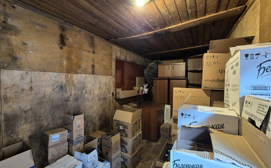 Сдам отдельно стоящее здание + 2 склада фото