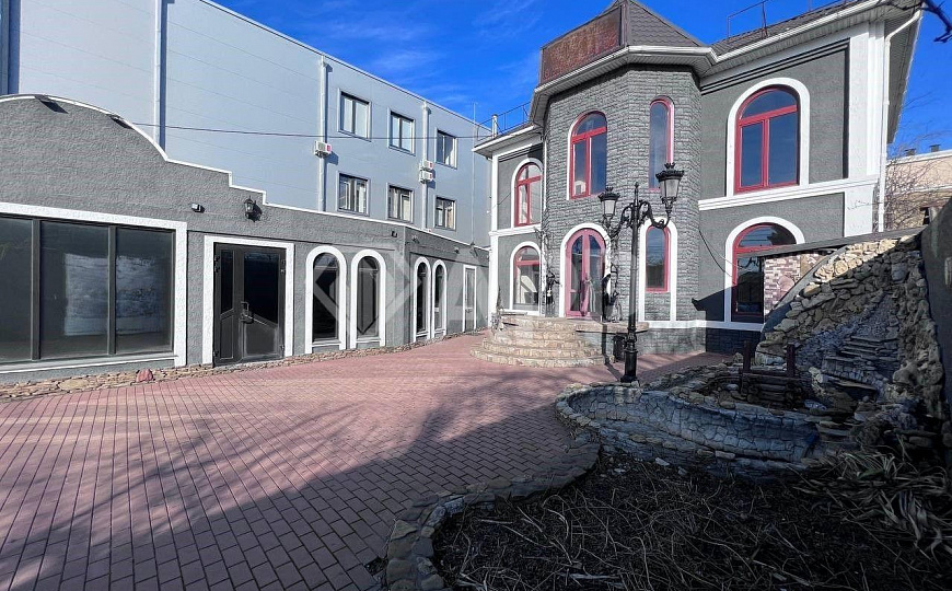 Продаю отдельно стоящее здание, 270 м² фото