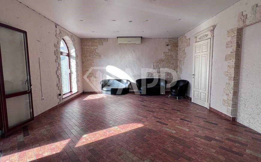 Продаю отдельно стоящее здание, 270 м² фото