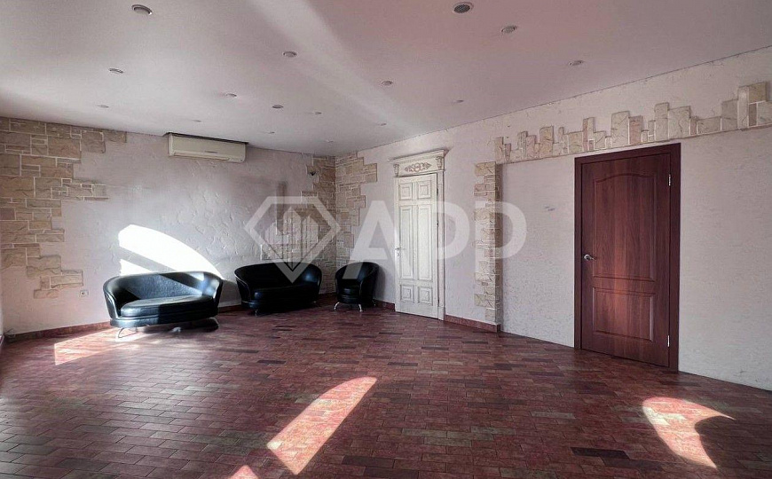 Продаю отдельно стоящее здание, 270 м² фото
