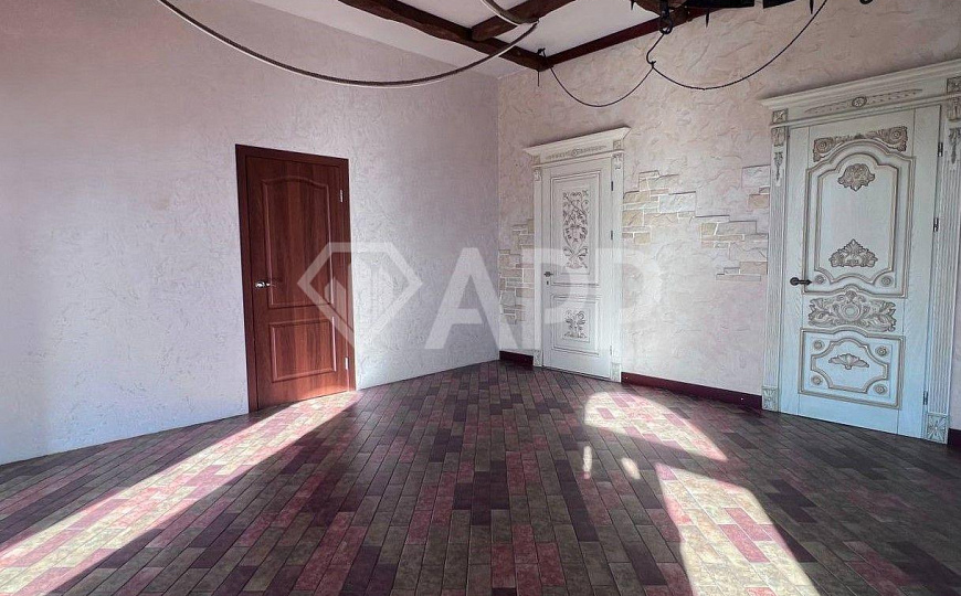 Продаю отдельно стоящее здание, 270 м² фото