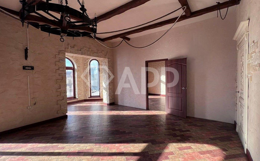 Продаю отдельно стоящее здание, 270 м² фото