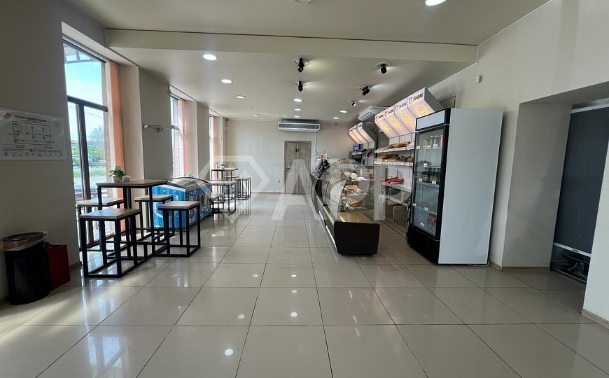 Сдам помещение свободного назначения, 130 м². От 50  до 150 м² фото