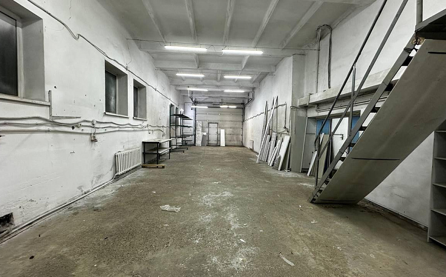 Сдается в аренду производственно-складское помещение фото