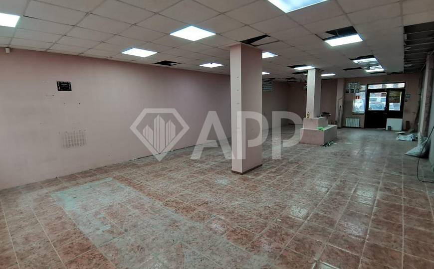 Продам торговое помещение, 186 м² фото
