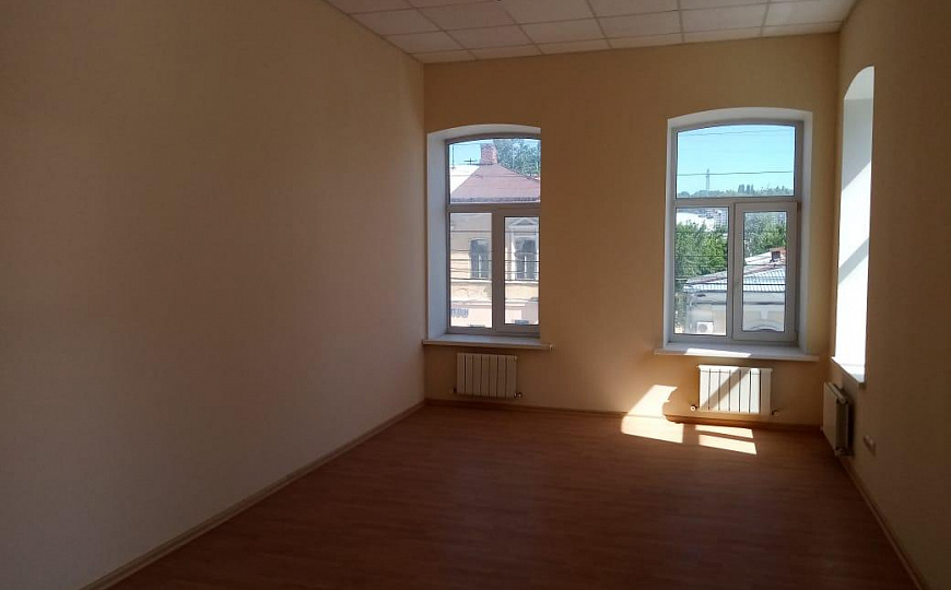 Отдельно стоящее здание в центре, 630 м² фото
