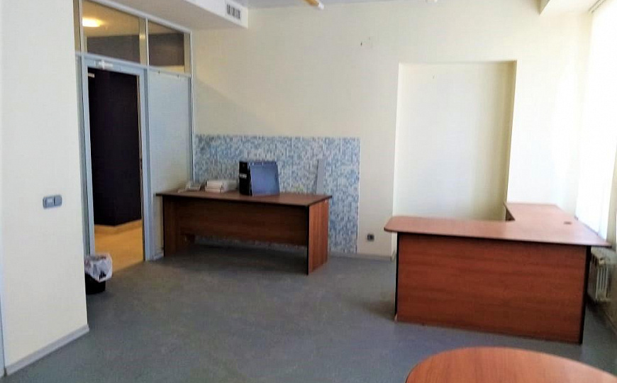 Отдельно стоящее здание в центре, 630 м² фото