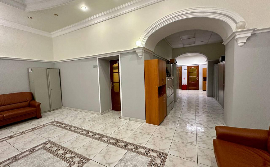 Здание 1 278 м² на 1 линии ул.Водников фото