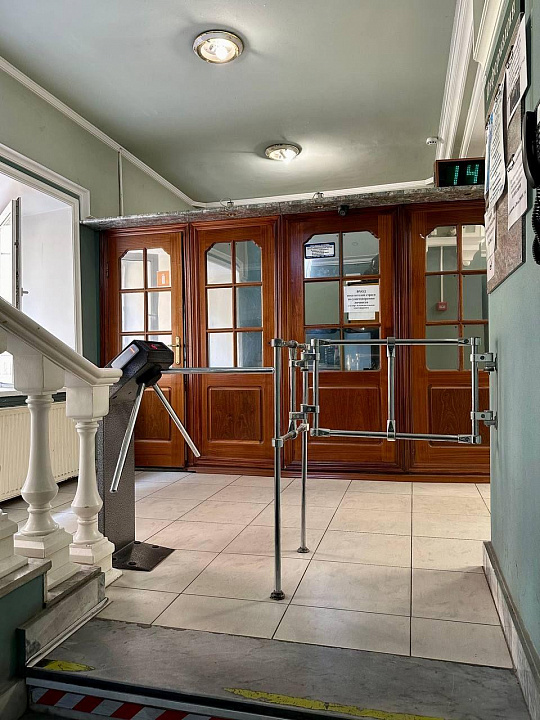 Здание 1 278 м² на 1 линии ул.Водников фото