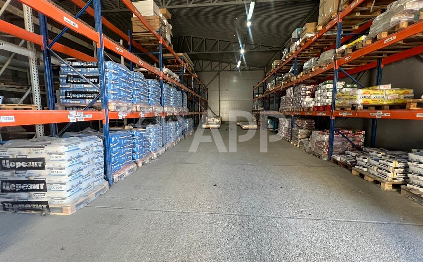 Продам помещение свободного назначения, 1 650 м², земельный участок 18 соток. фото