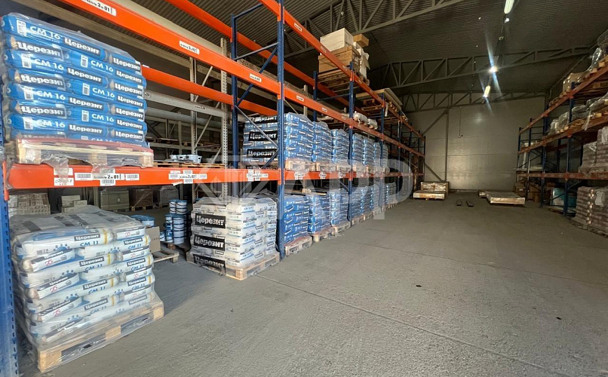 Продам помещение свободного назначения, 1 650 м², земельный участок 18 соток. фото