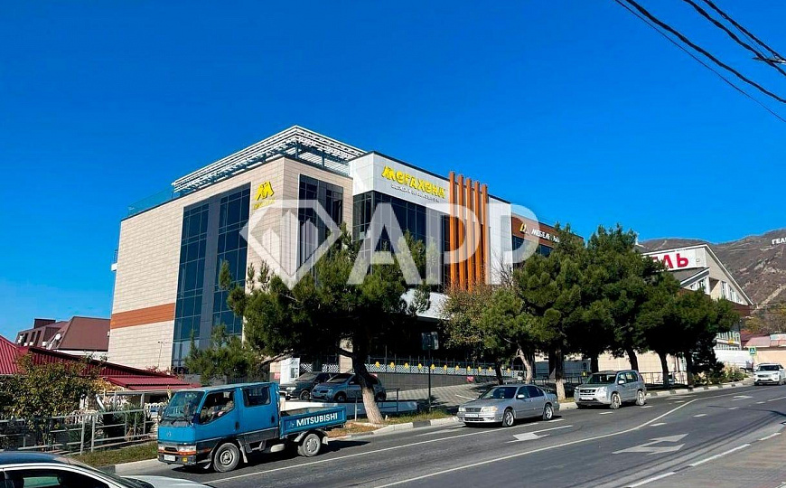 Сдам торговое помещение, 227,6 м² фото