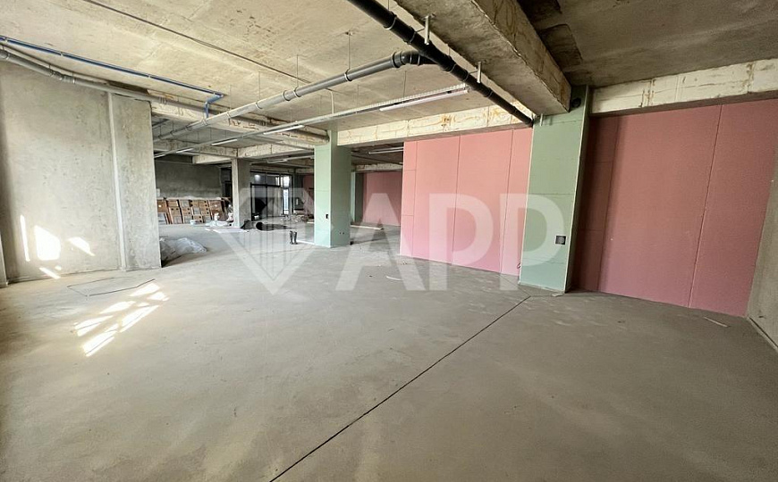 Сдам торговое помещение, 227,6 м² фото