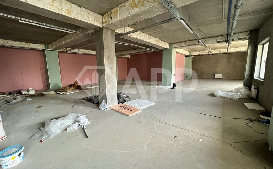 Сдам торговое помещение, 227,6 м² фото