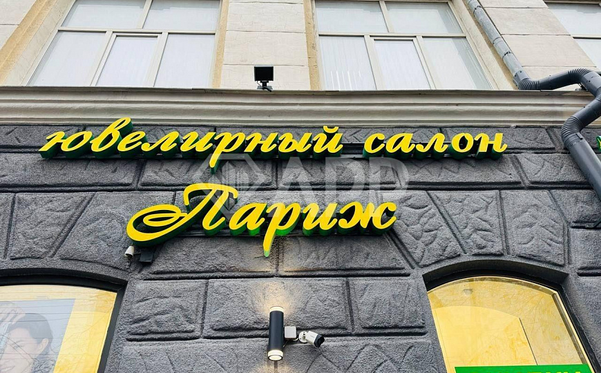 Осталось, 80 м²/Фассад/Витрина/Шоурум/Бьюти/Общепит фото
