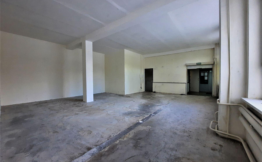Помещение с отдельным входом на 1 линии, 90 м² фото