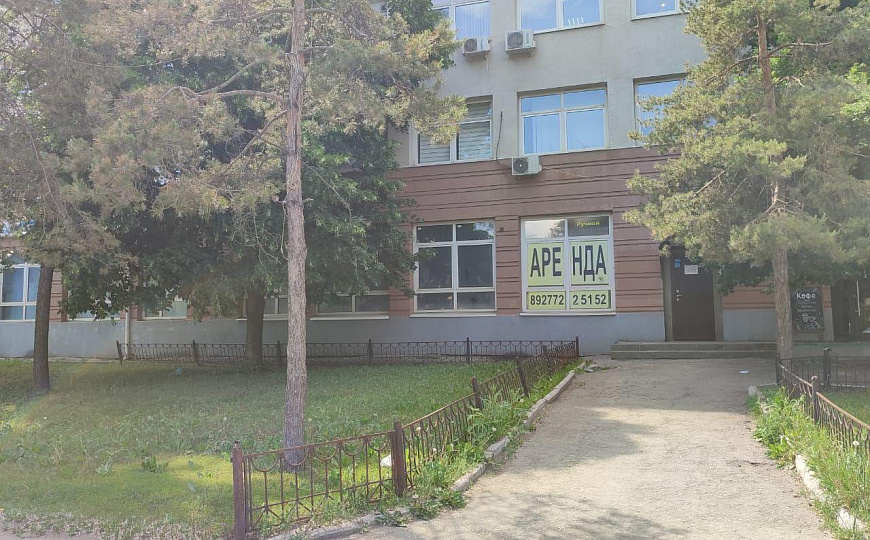 Помещение с отдельным входом на 1 линии, 90 м² фото