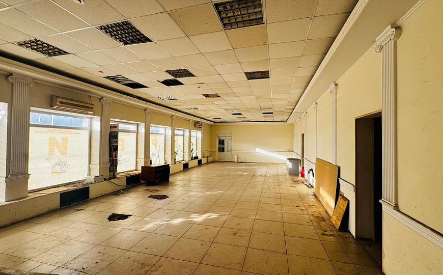 Помещение под магазин, салон, аптеку, пекарню, 85 м² фото