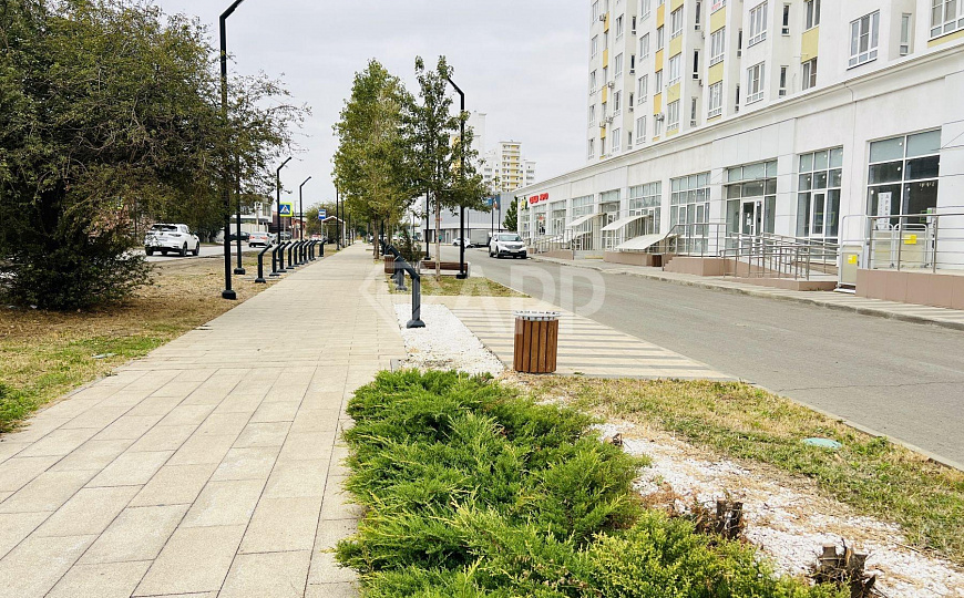 Сдаю торговое помещение, 140 м² фото