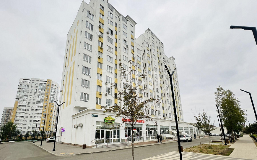 Сдаю торговое помещение, 140 м² фото