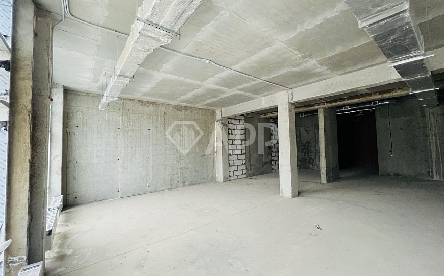 Сдаю торговое помещение, 140 м² фото