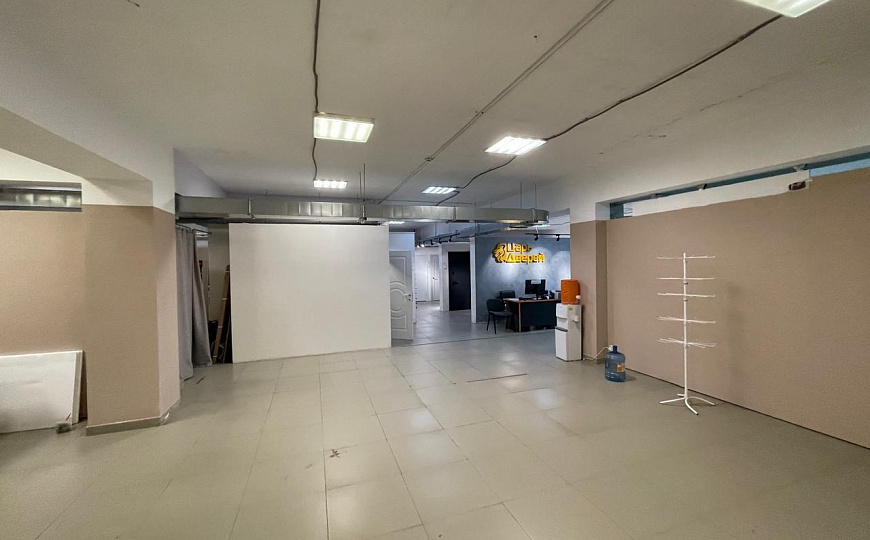 Сдам торговое помещение, 100 м² фото