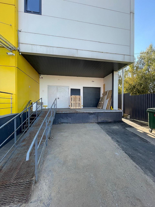 Сдам торговое помещение, 100 м² фото