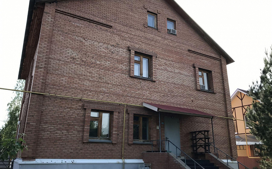 Продам гостиницу с земельным участком, 1955 м² фото