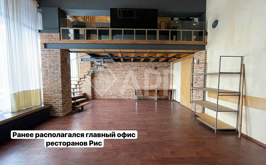 Сдам бизнес-центр/офисный центр, 175 м² фото