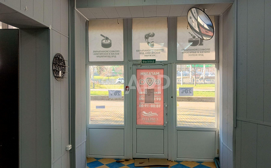 Сдаю торговое помещение, 115 м² фото