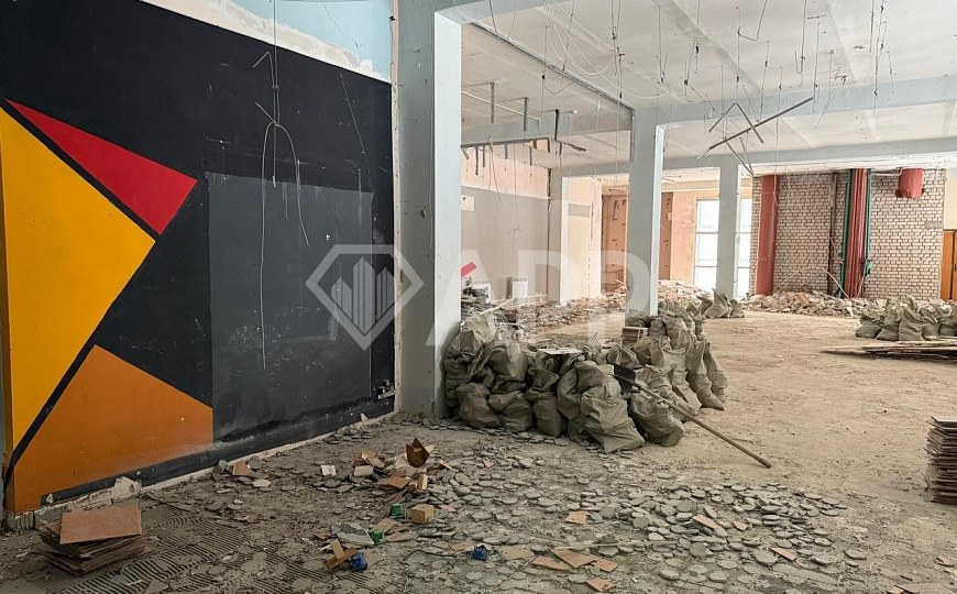 Сдаю помещение в центре с высоким трафиком, 300м² фото