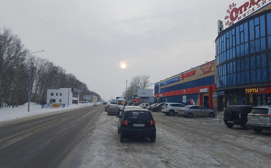 Сдаётся помещение свободного назначения на цокольном этаже торгового центра фото