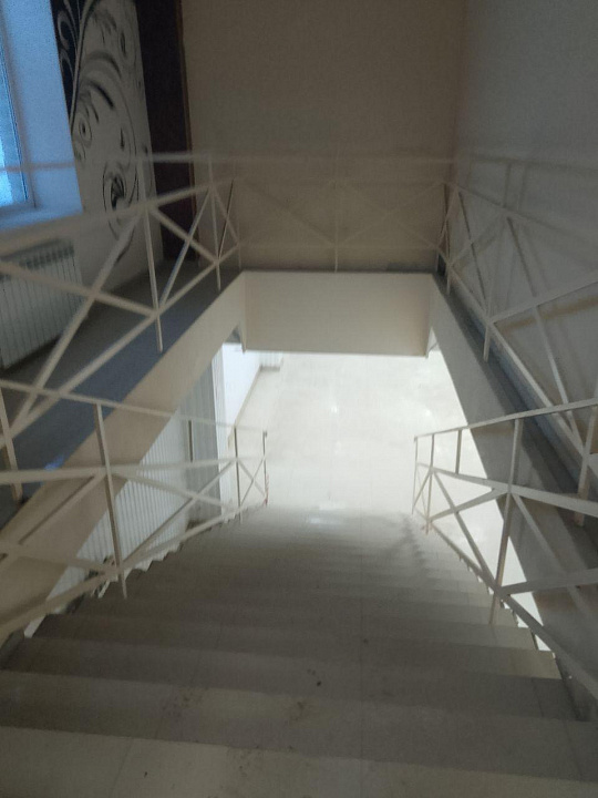 Сдаётся помещение свободного назначения на цокольном этаже торгового центра фото