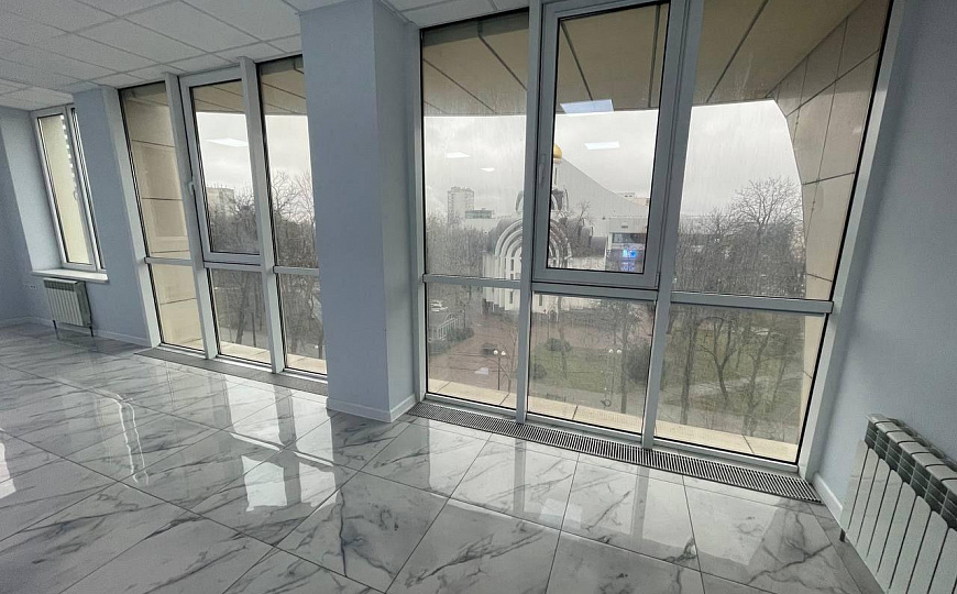 Сдам бизнес-центр/офисный центр, 125 м² фото