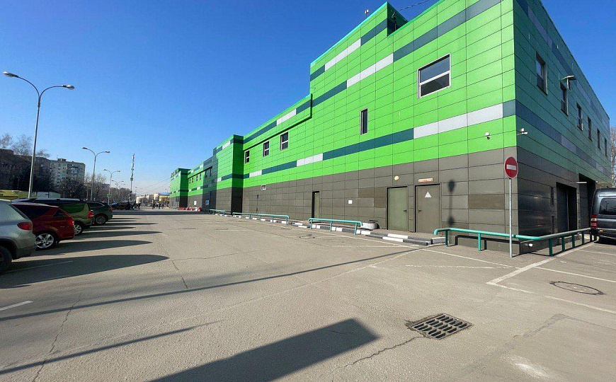 Сдам торговый центр, от 800 до 2000 м² фото