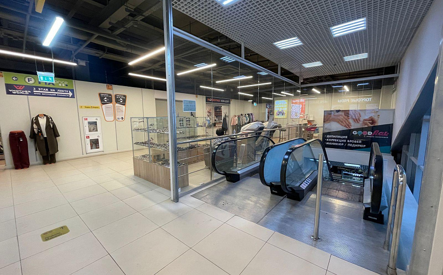 Сдам торговый центр, от 800 до 2000 м² фото