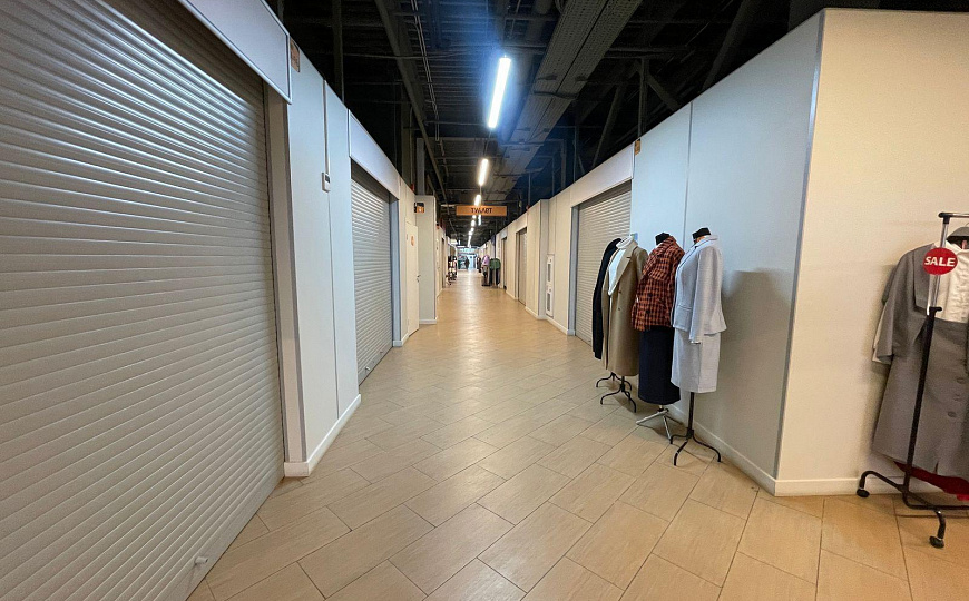 Сдам торговый центр, от 800 до 2000 м² фото