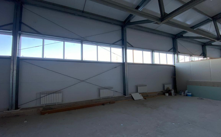 Сдам торговое помещение, 360 м² фото