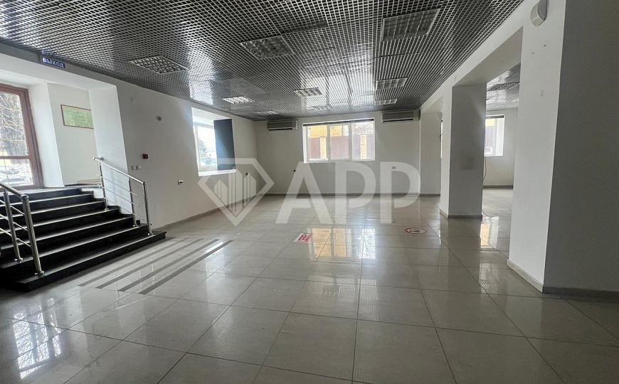 Сдам помещение свободного назначения, 200 м² фото