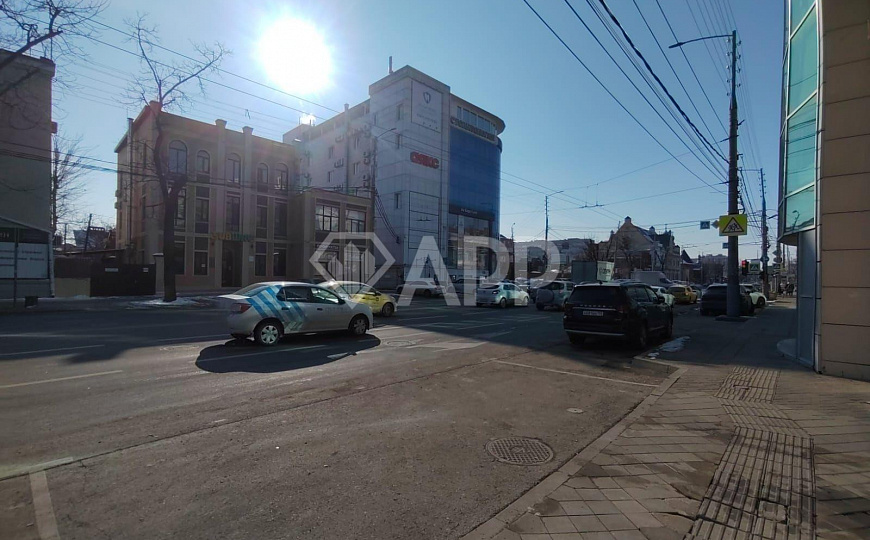 Сдаю офисное помещение, 300 м² фото