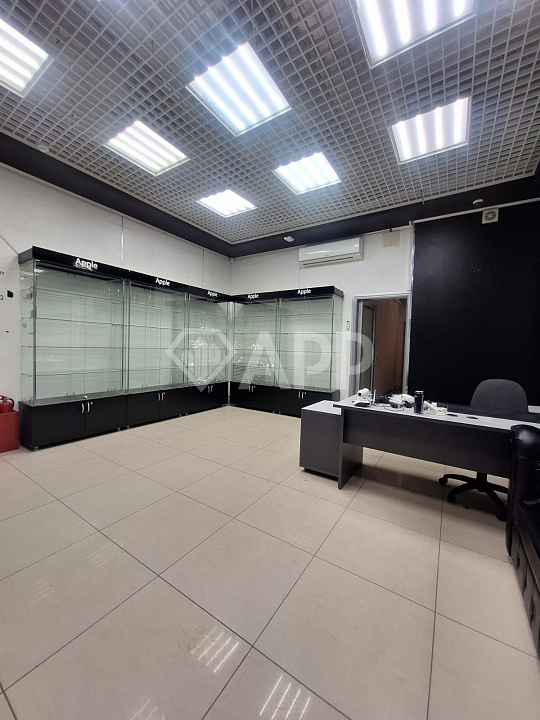 Сдам торговое помещение, 100 м² фото