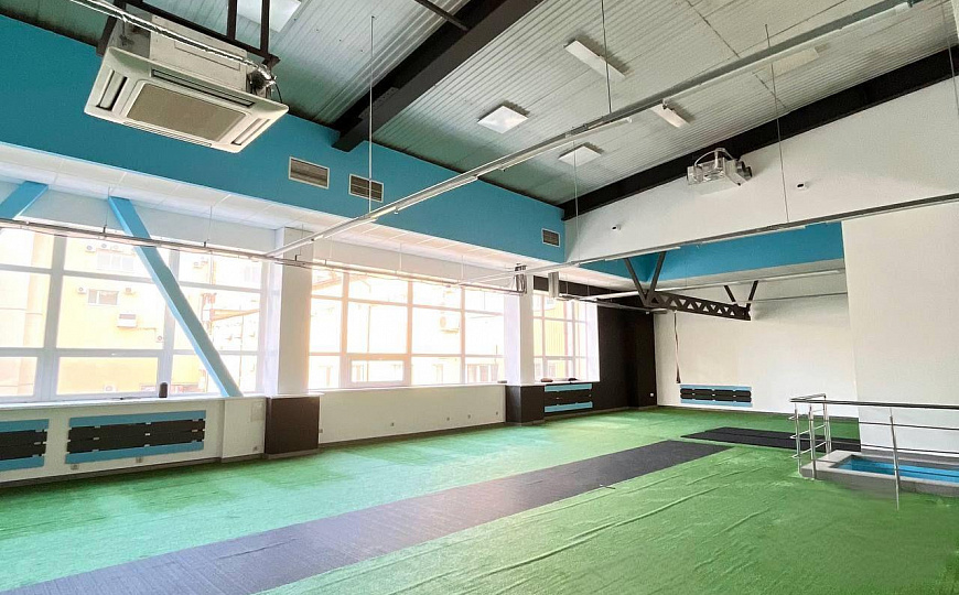 Фитнес клуб под ключ ! Готов к открытию. фото