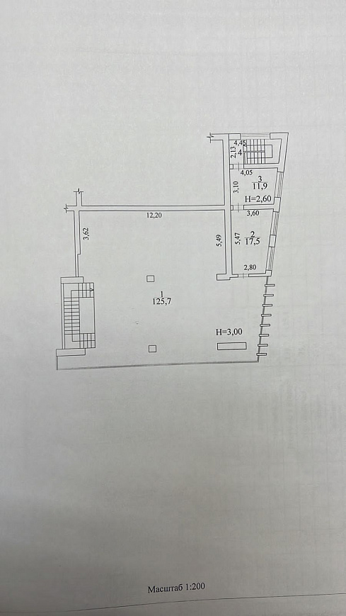 Помещение в торговом комплексе с витринами 215 м² фото