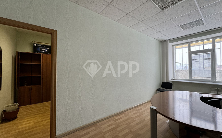 Офисы от 10 м² до 36 м² фото